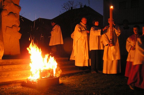 Bl sobota - Velikonon vigilie - liturgie svtla